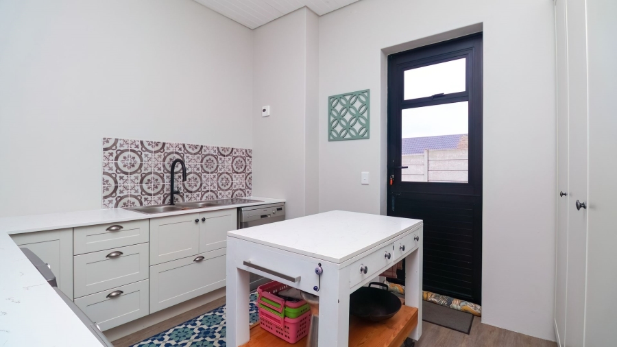 4 Bedroom Property for Sale in Stilbaai Wes Western Cape